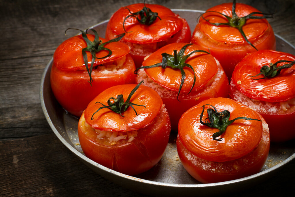 Forma com tomates recheados 