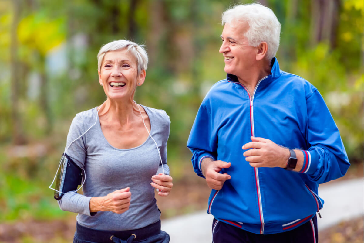 5 exercícios físicos recomendados para idosos