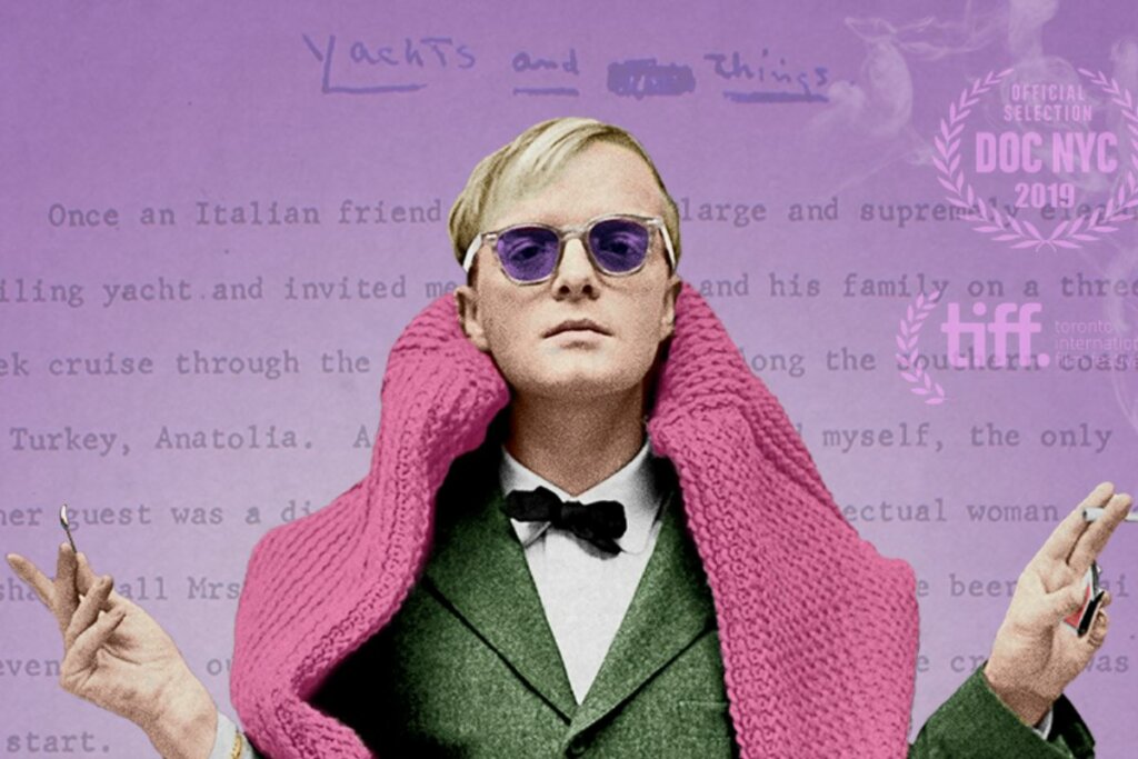 Capa do filme "Súplicas Atendidas: Os Arquivos de Capote"; homem com cigarro na mão e vestido com terno