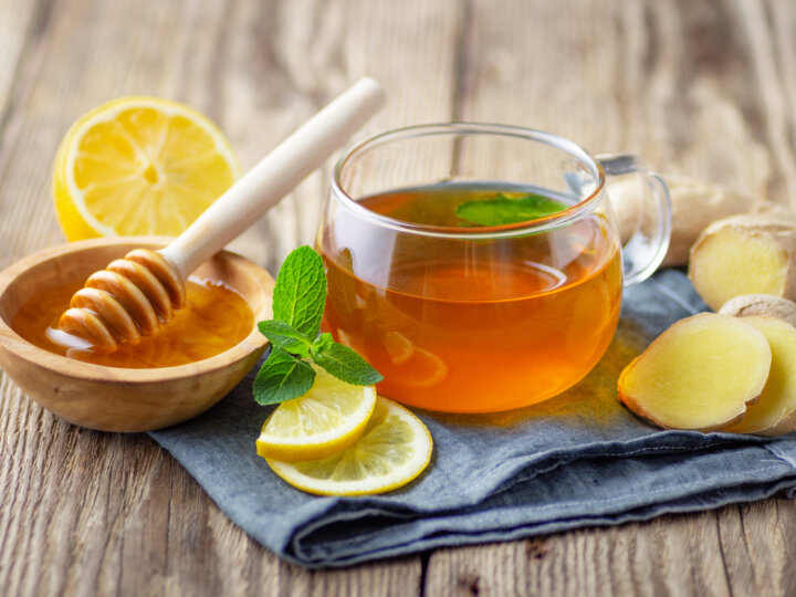 3 receitas de chás para combater o resfriado