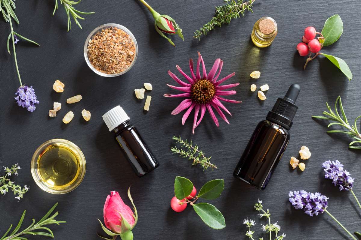 Aromaterapia: conheça a função de 5 óleos essenciais