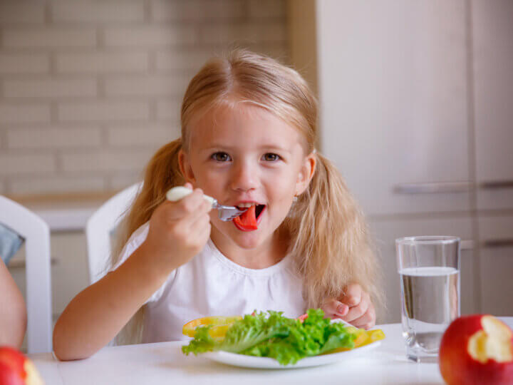 Veja como a dieta vegetariana pode ser segura para crianças