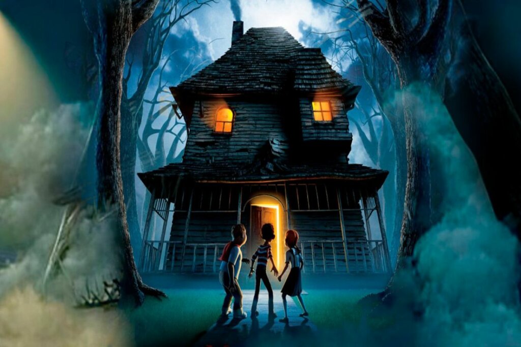 A Casa Monstro e os três adolescentes em frente a mansão mal-assombrada