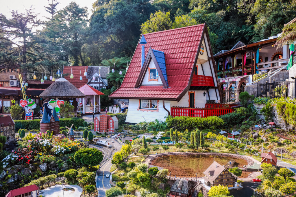 Mini Mundo, em Gramado, com diversas miniaturas de monumentos e construções