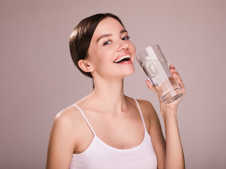 4 benefícios do consumo da água para a saúde