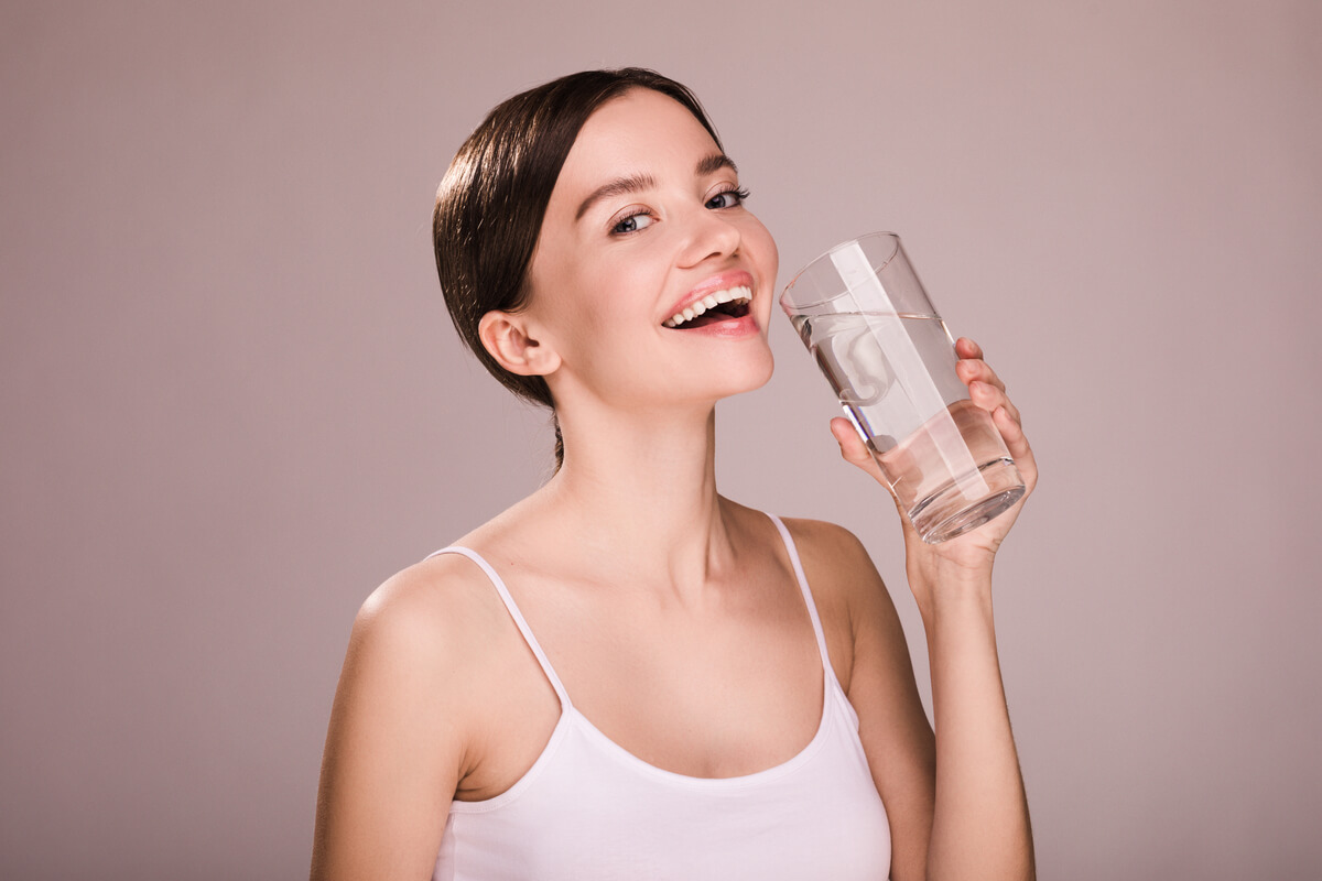 4 benefícios do consumo da água para a saúde