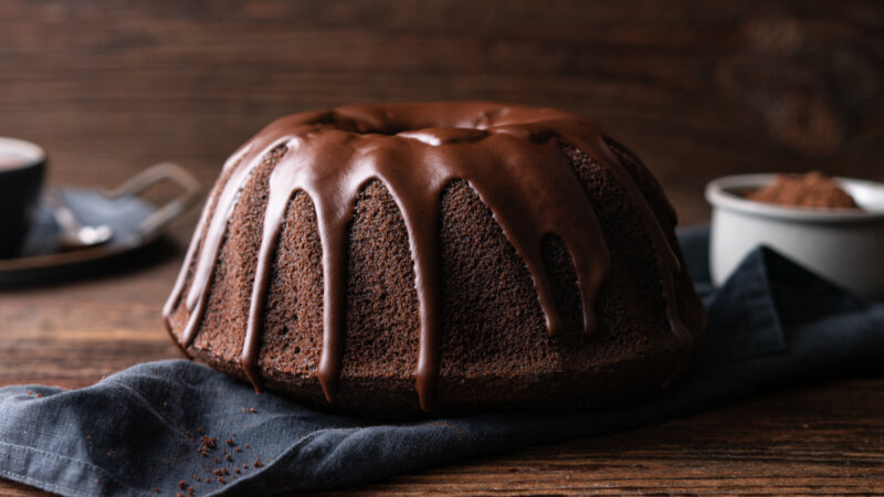 5 receitas de bolo de chocolate vegano