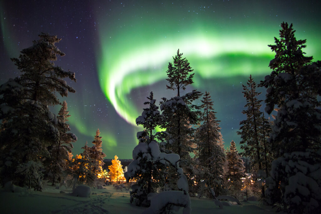 Vista da aurora boreal na Lapônia