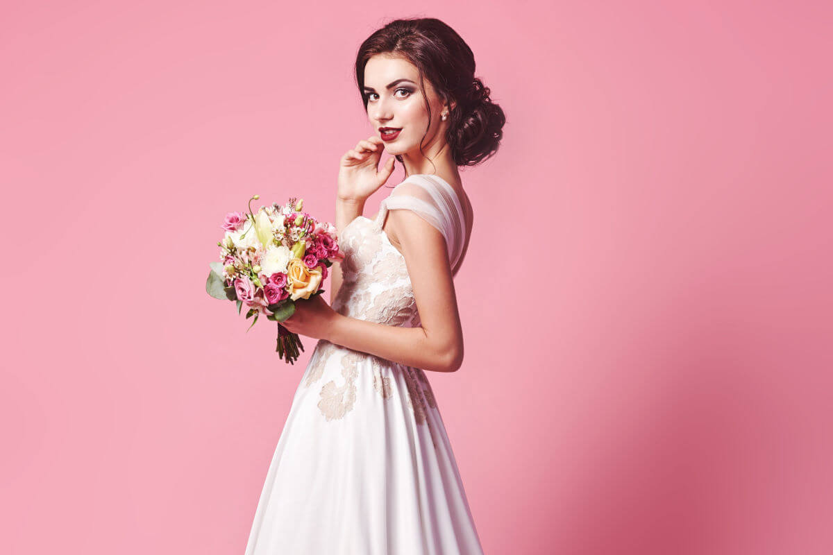 Descubra o vestido ideal para a noiva de cada signo