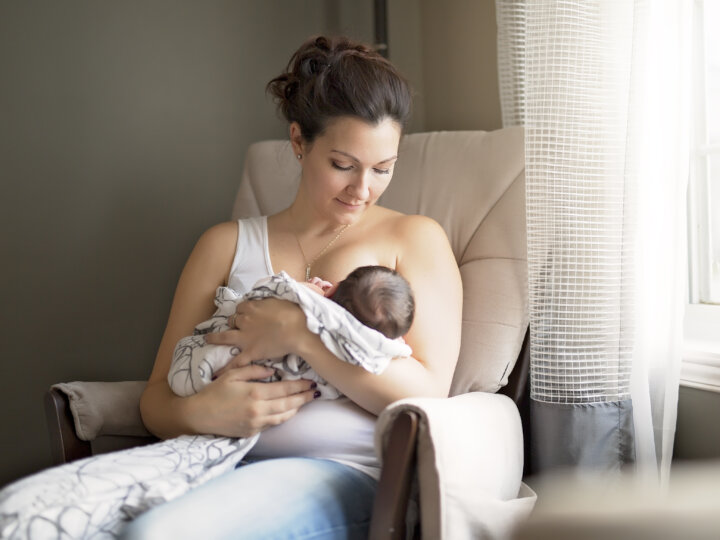 Conheça as vantagens do aleitamento materno para mãe e bebê