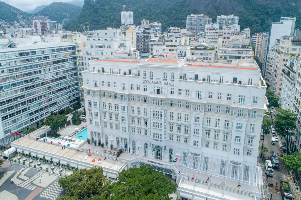 Vista aérea do hotel Copacabana Palace