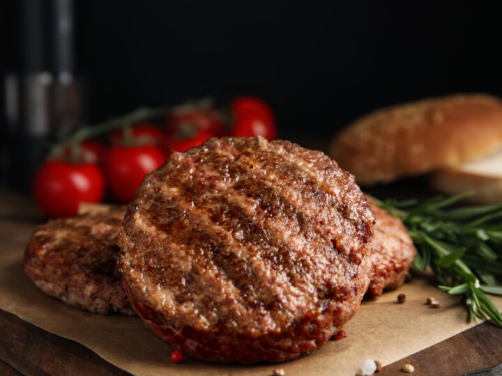 Dia do hambúrguer: 5 receitas práticas para fazer em casa