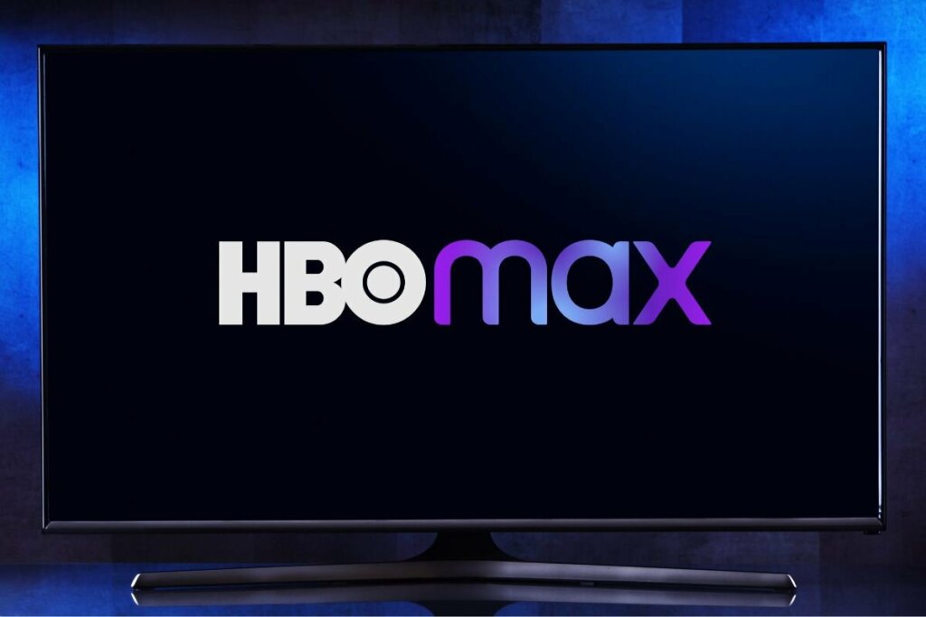 Logo da HBO Max em uma televisão