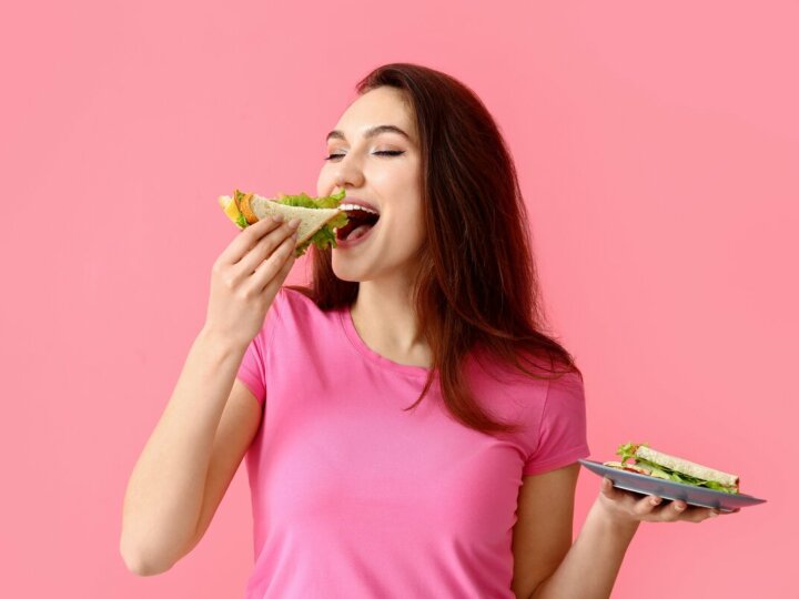 Descubra as causas da sensação de fome incessante