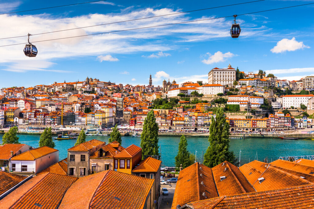 Vista aérea da Cidade do Porto em Portugal 
