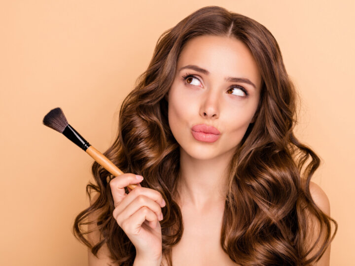 5 erros de maquiagem que fazem você parecer mais velha