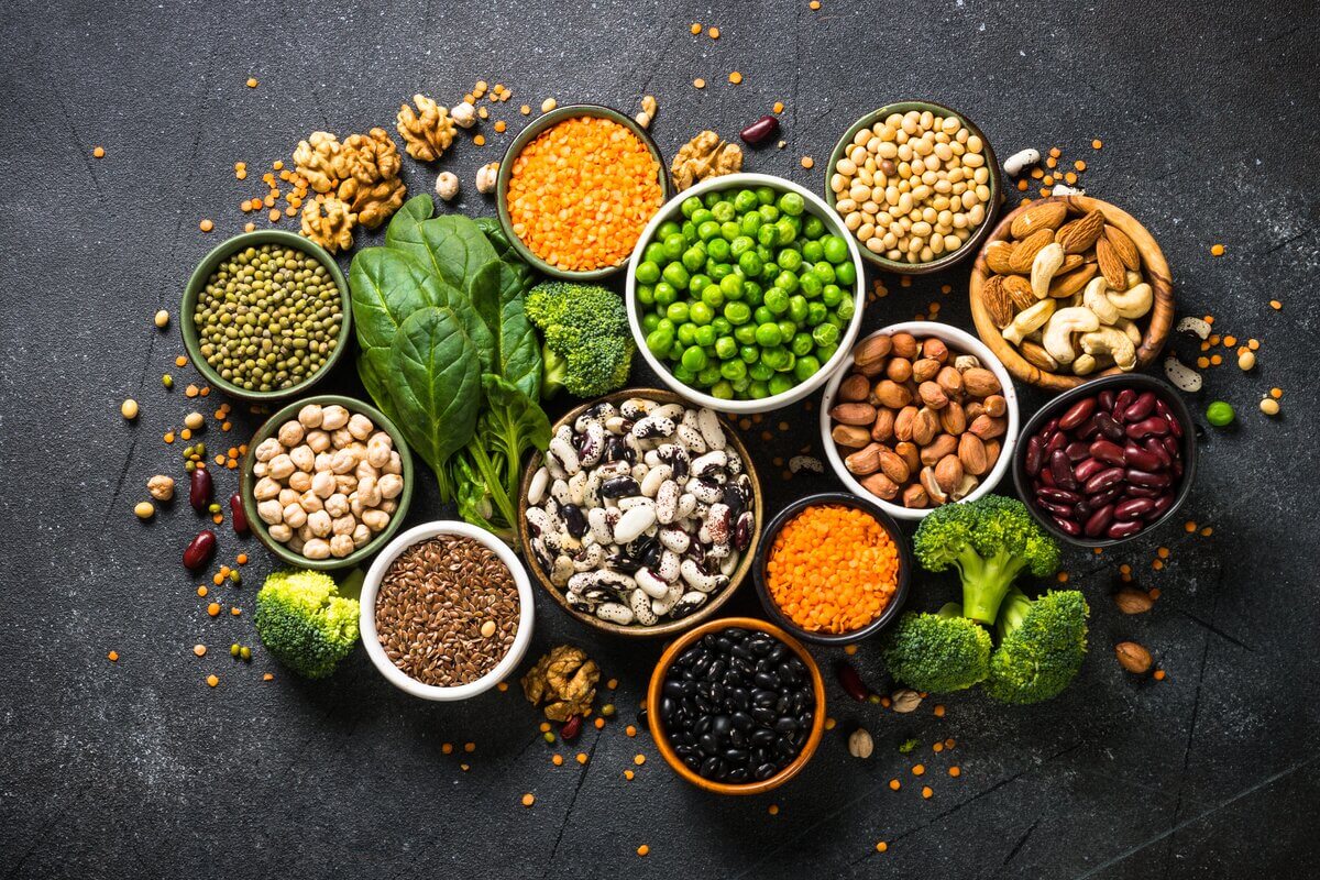 10 alimentos ricos em proteínas para veganos que querem aumentar a massa muscular