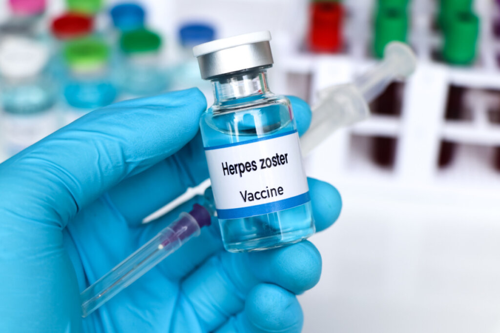 Vacina contra herpes zoster em frasco para injetáveis