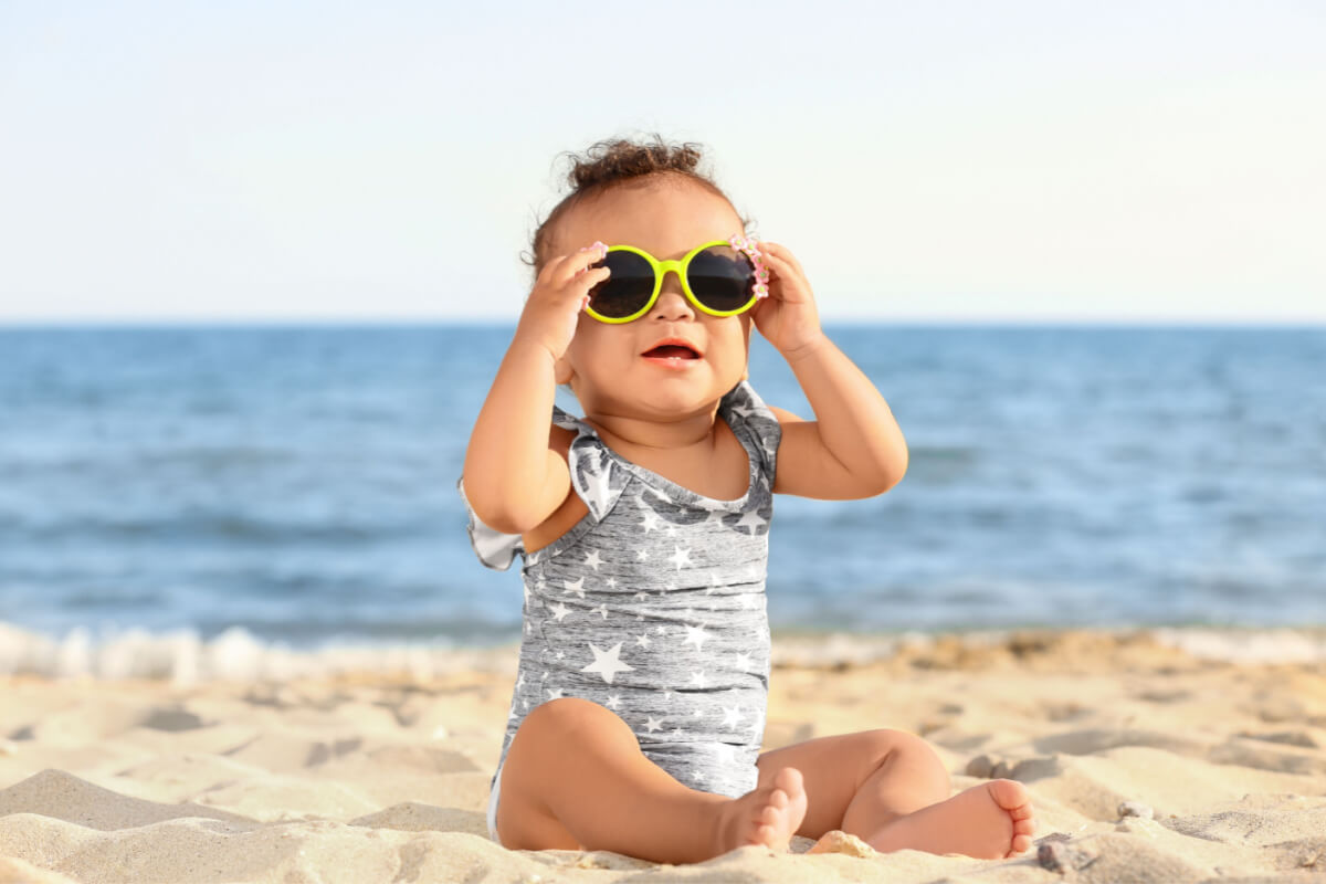 7 cuidados importantes com bebês na praia