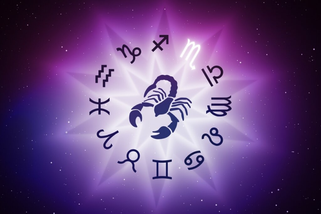 Ilustração do signo de Escorpião em um círculo com os doze signos do zodíaco e um fundo roxo