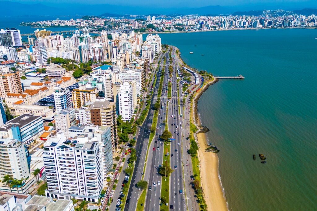 Imagem aérea da cidade de Florianópolis 