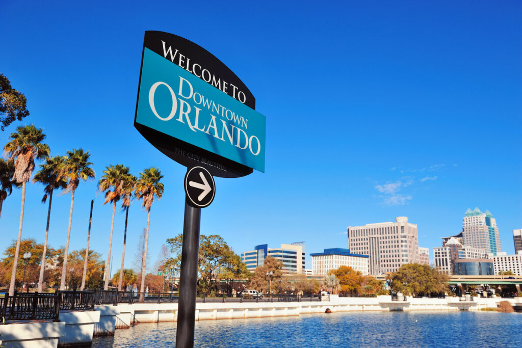 Placa de boas-vindas no centro de Orlando