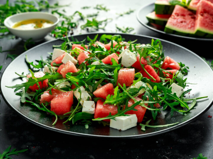 5 saladas refrescantes e nutritivas para o verão