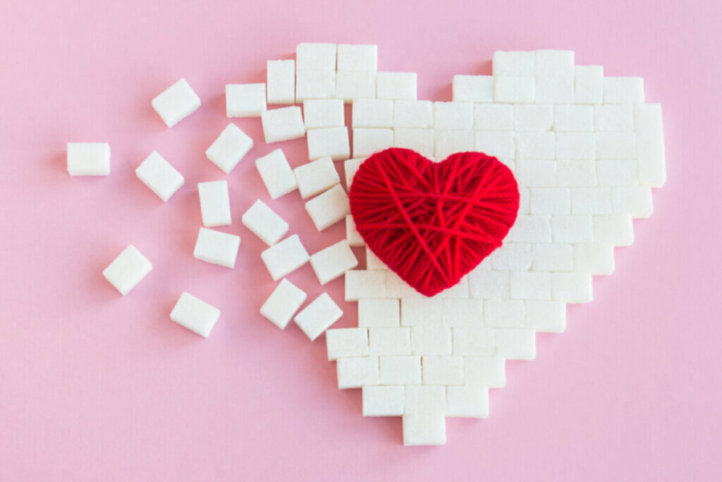 Ilustração de cubos de açúcar em formato de coração