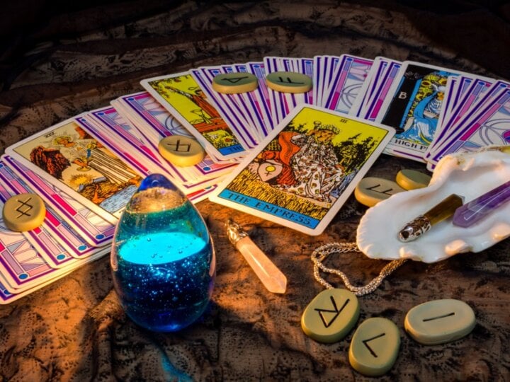 5 mitos populares sobre o tarot 