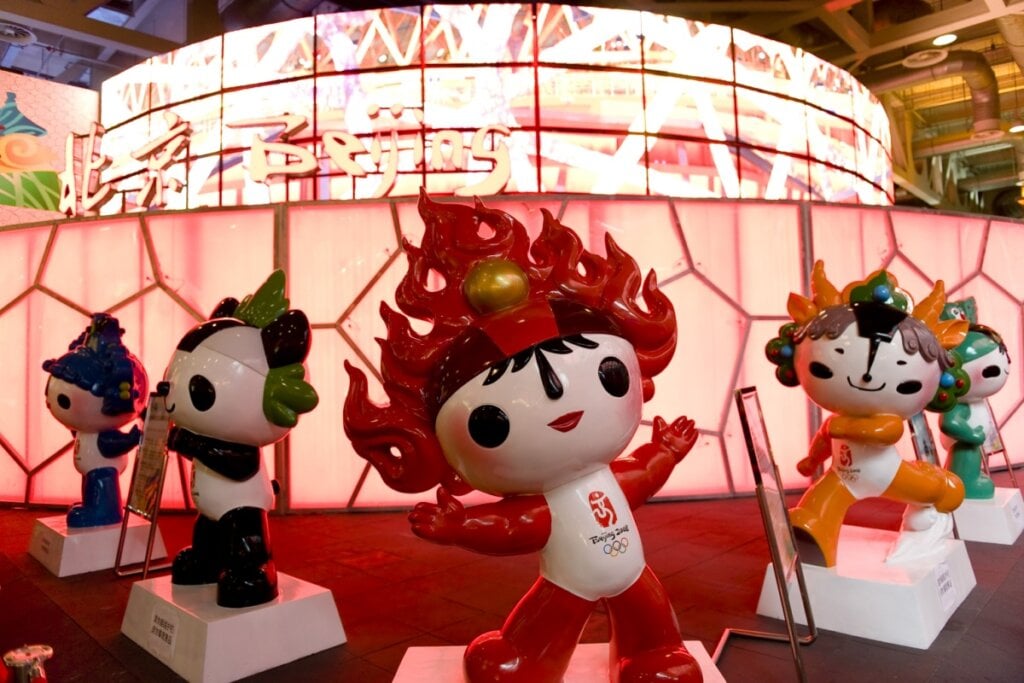 Mascotes "Fuwa" em exposição no Beijing Pavilion