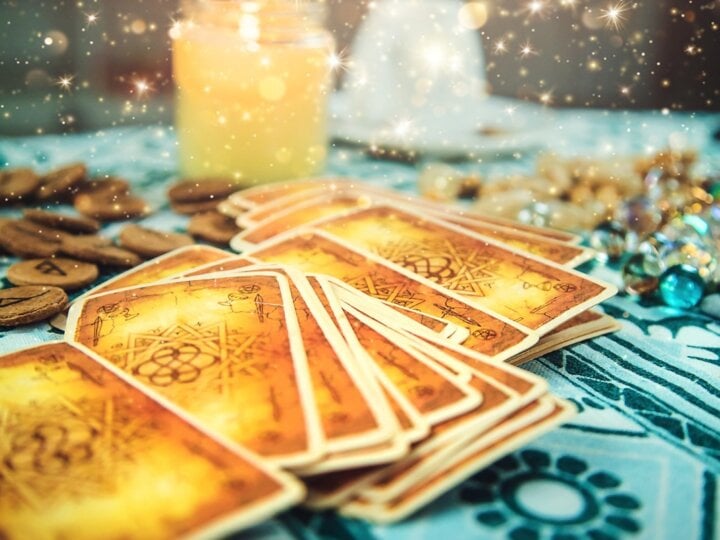 Veja as previsões do tarot para agosto de 2024