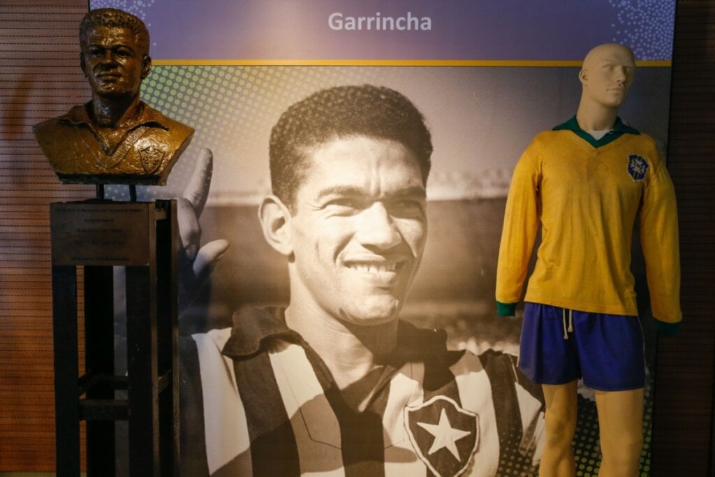 Imagem do Museu do Maracanã do jogador Garrincha