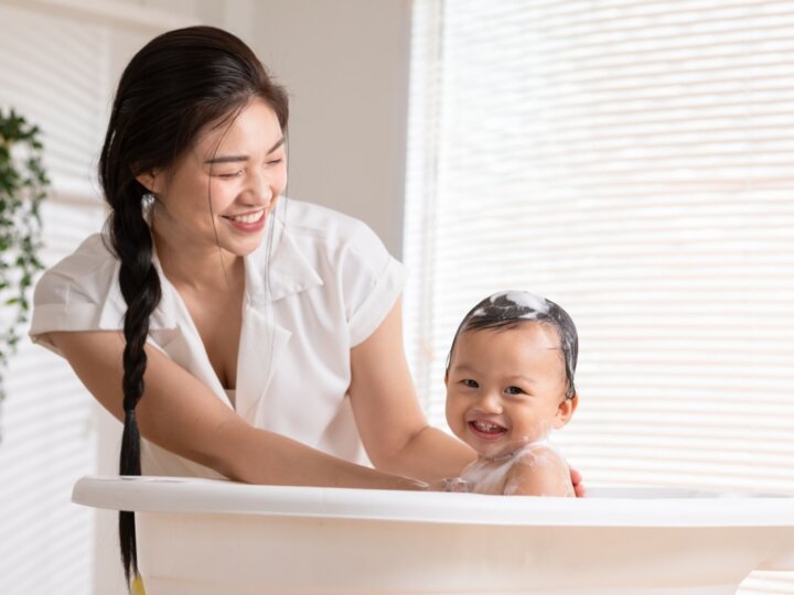 3 dicas para criar uma rotina de banho para o bebê
