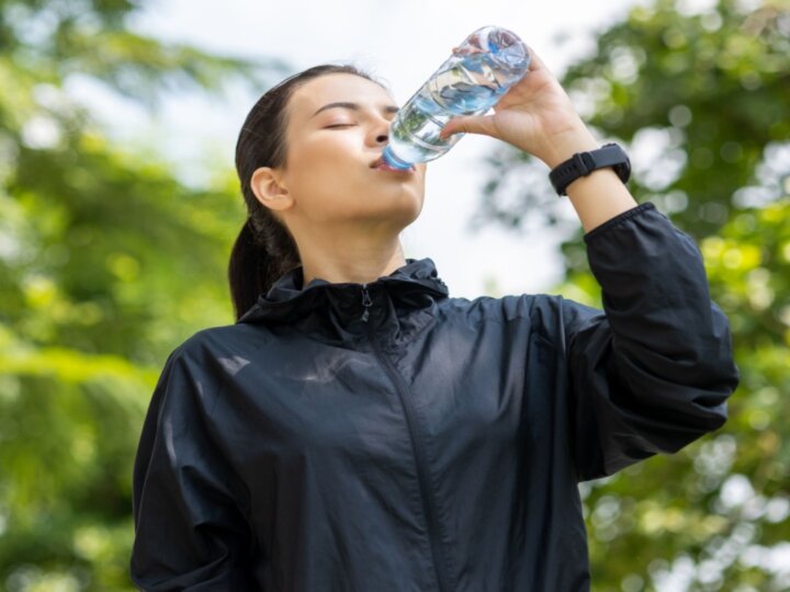 Veja a importância de manter o consumo de água no inverno