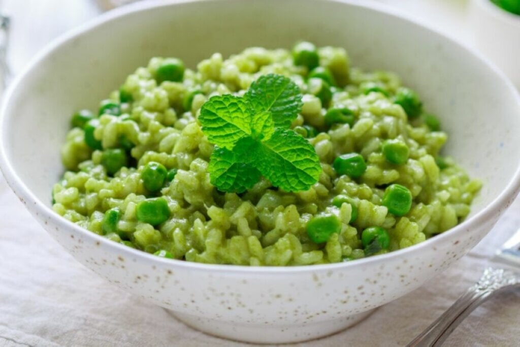 Arroz verde cremoso (Imagem: Chatham172 | Shutterstock)