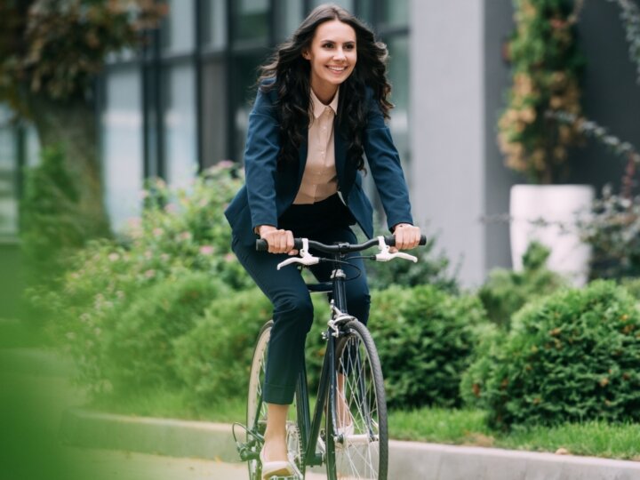 4 dicas para escolher entre o carro e a bicicleta