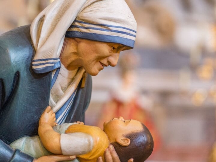 5 orações para o Dia de Santa Madre Teresa de Calcutá