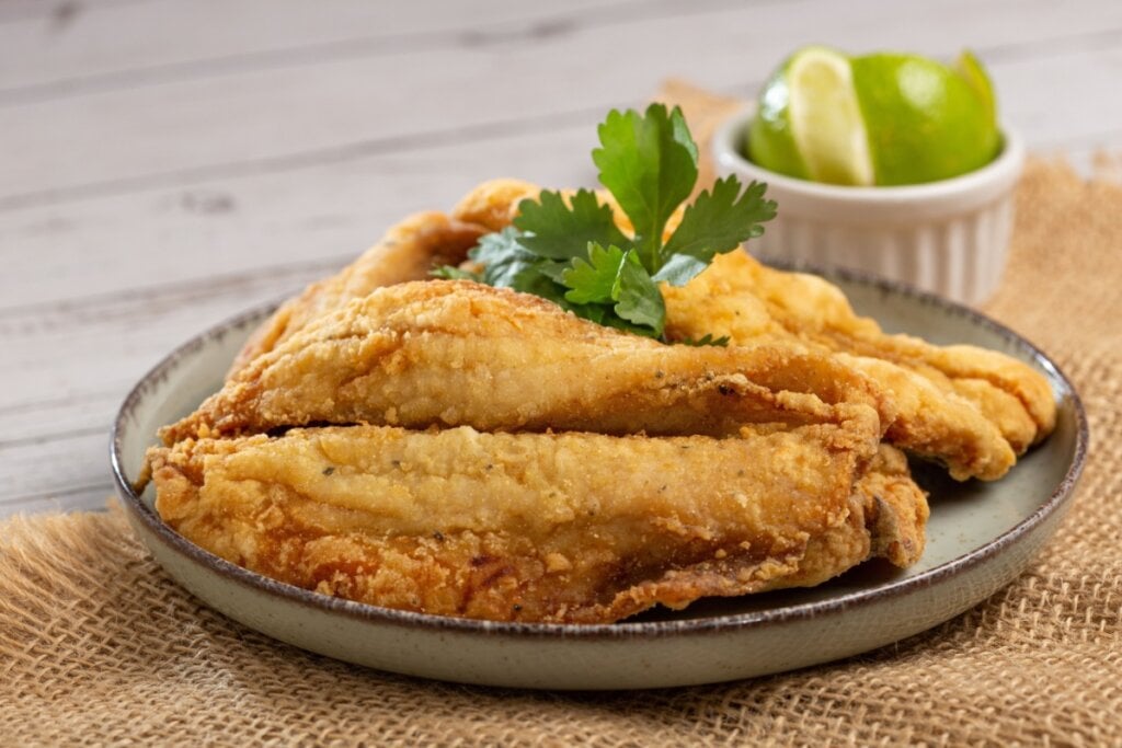 Sardinha empanada (Imagem: WS-Studio | Shutterstock)