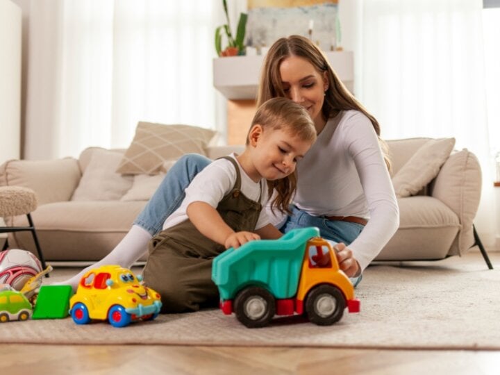 Veja como escolher o brinquedo ideal para cada fase da criança