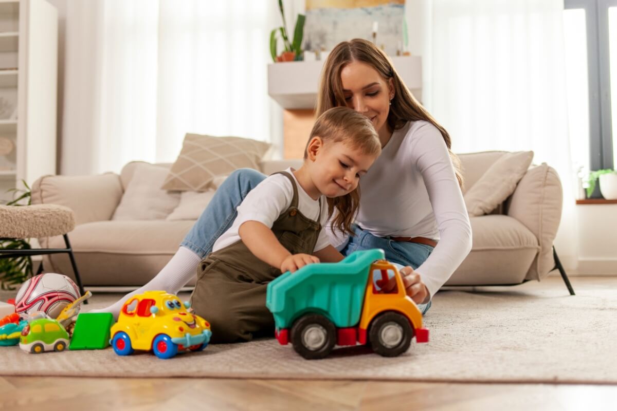 Veja como escolher o brinquedo ideal para cada fase da criança