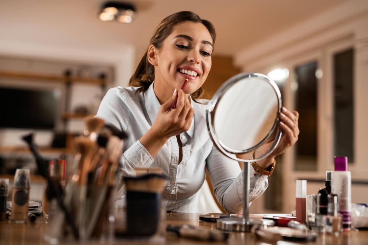 6 dicas para aplicar o lápis labial perfeitamente