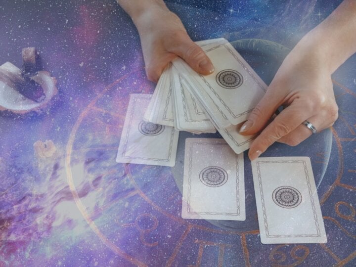 Veja as previsões do tarot para os signos em dezembro