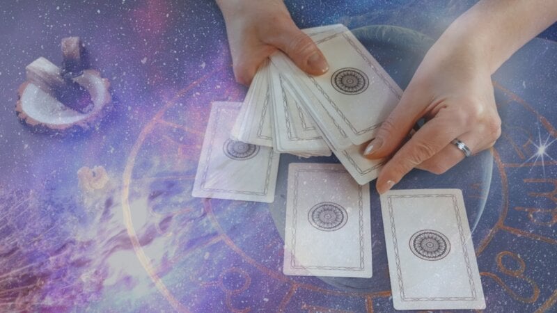 Veja as previsões do tarot para os signos em dezembro