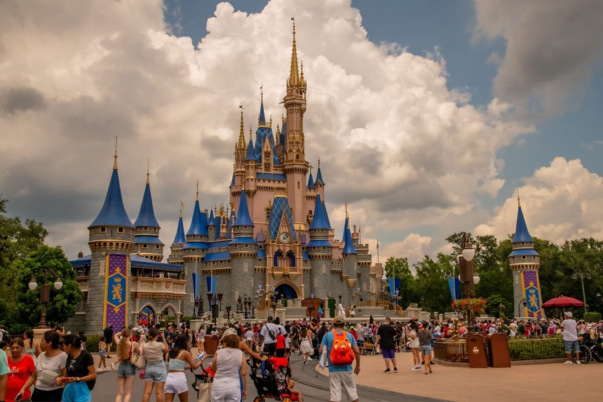 O Magic Kingdom Park foi o primeiro parque temático do Walt Disney World (Imagem: dorengo5 | Shutterstock)