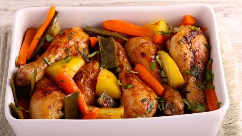 5 receitas com coxas de frango para o almoço