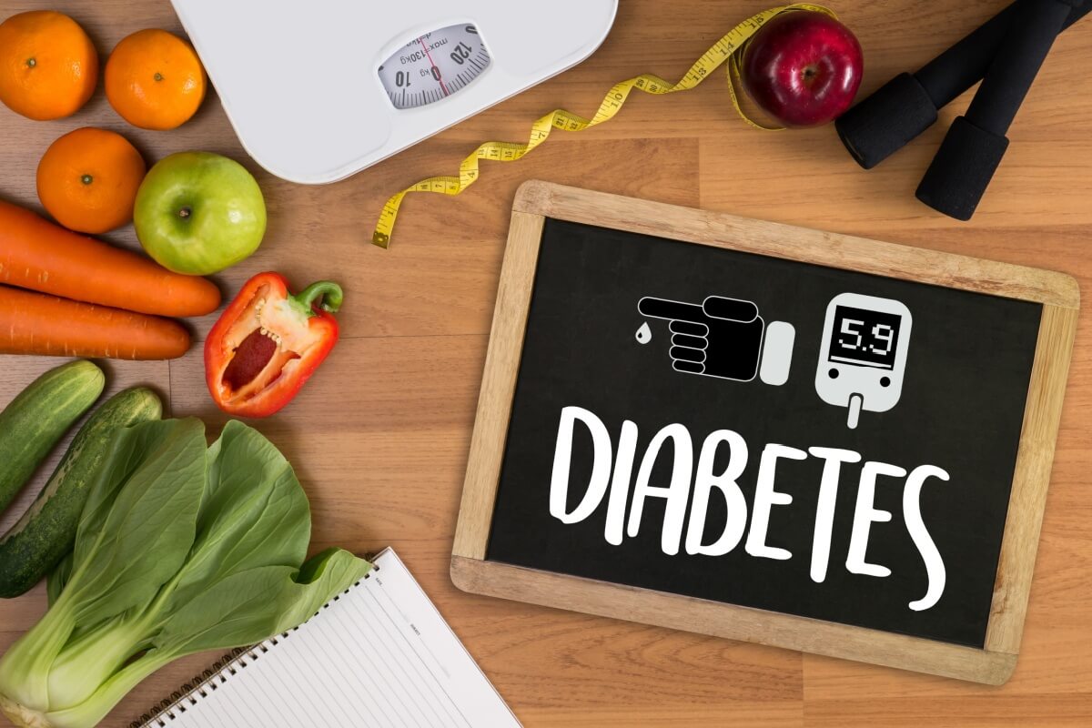 Alimentação saudável e prática regular de atividade física são importantes para controlar o diabetes (Imagem: one photo | Shutterstock)