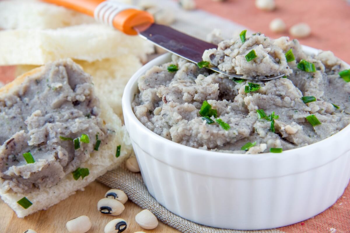 Pasta de feijão-de-corda (Imagem: Lapina Maria | Shutterstock) 