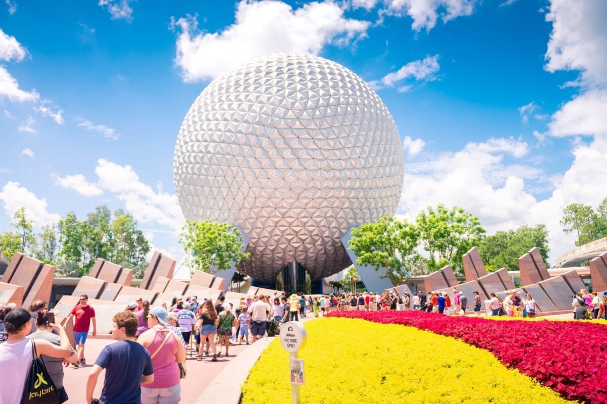 O EPCOT é dividido em quatro áreas incríveis (Imagem: Junior Braz | Shutterstock) 