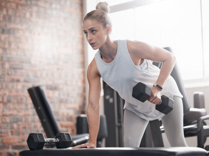 Veja quantas vezes treinar para ter resultado com a musculação