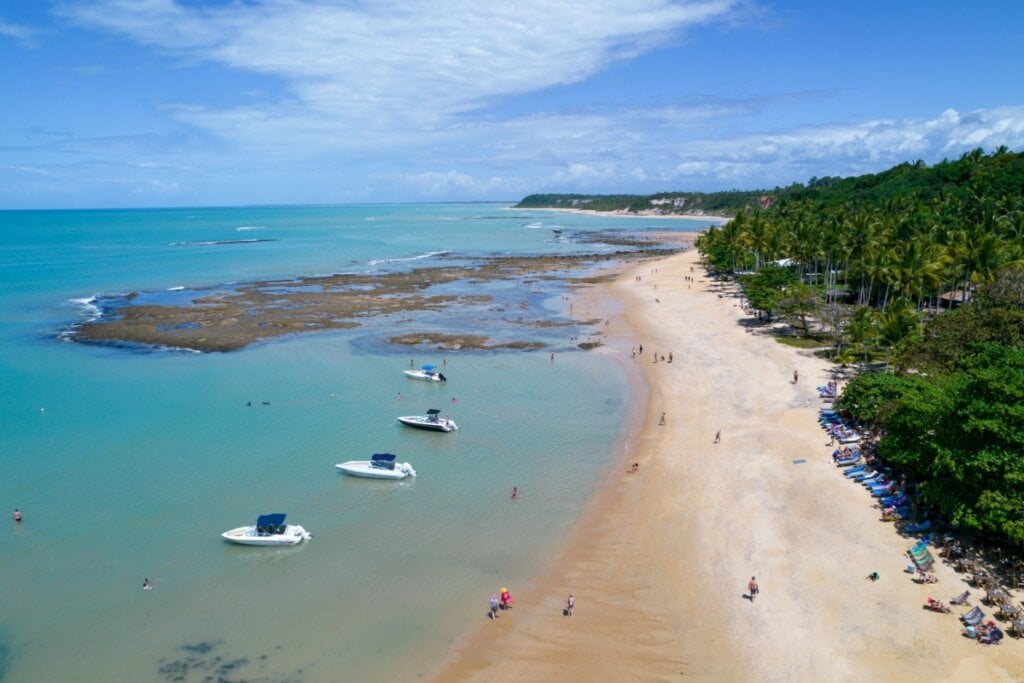 4 praias deslumbrantes para conhecer em Porto Seguro - Portal EdiCase